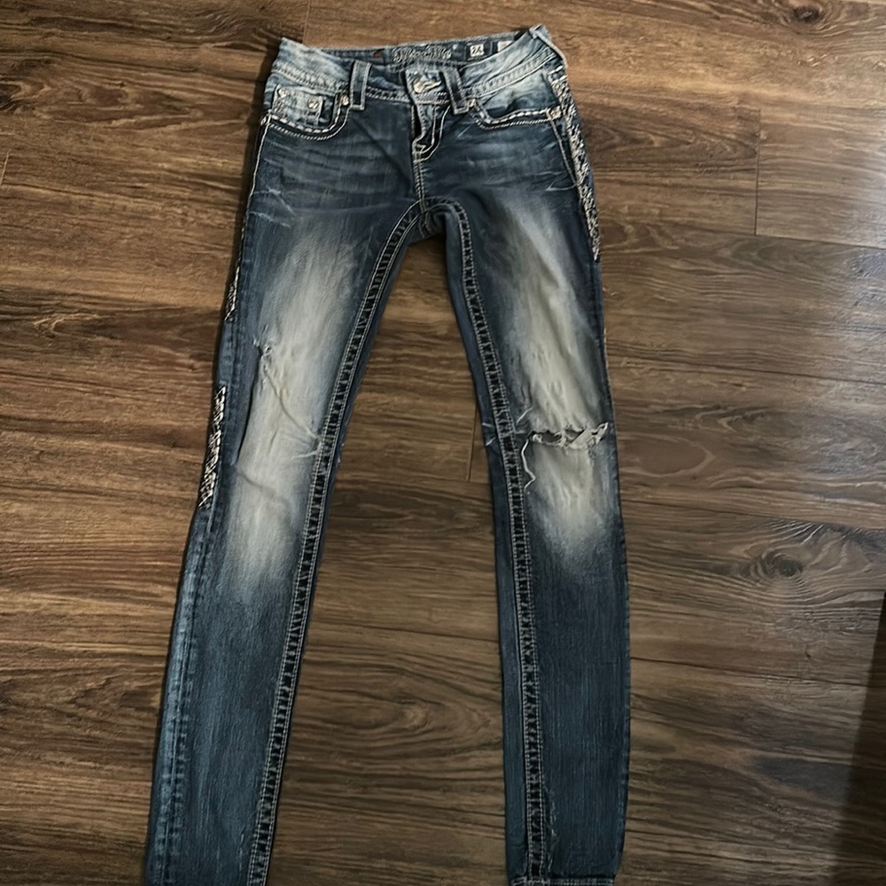 Miss Me Jeans - Picture 2 of 5